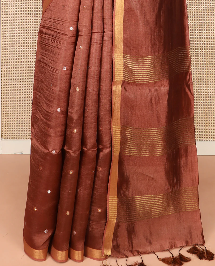 Brown Banana Pith Saree Highlighted with Zari Buttas, Subtly Woven Piping Border, Pallu of Zari Stripes, and Paired with a Matching Plain Blouse - Image 4