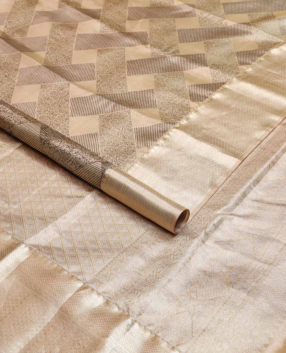 Brown floral, geometric design kancheepuram tissue silk saree contrast border of intricate zari design & argyle design pallu - Image 2