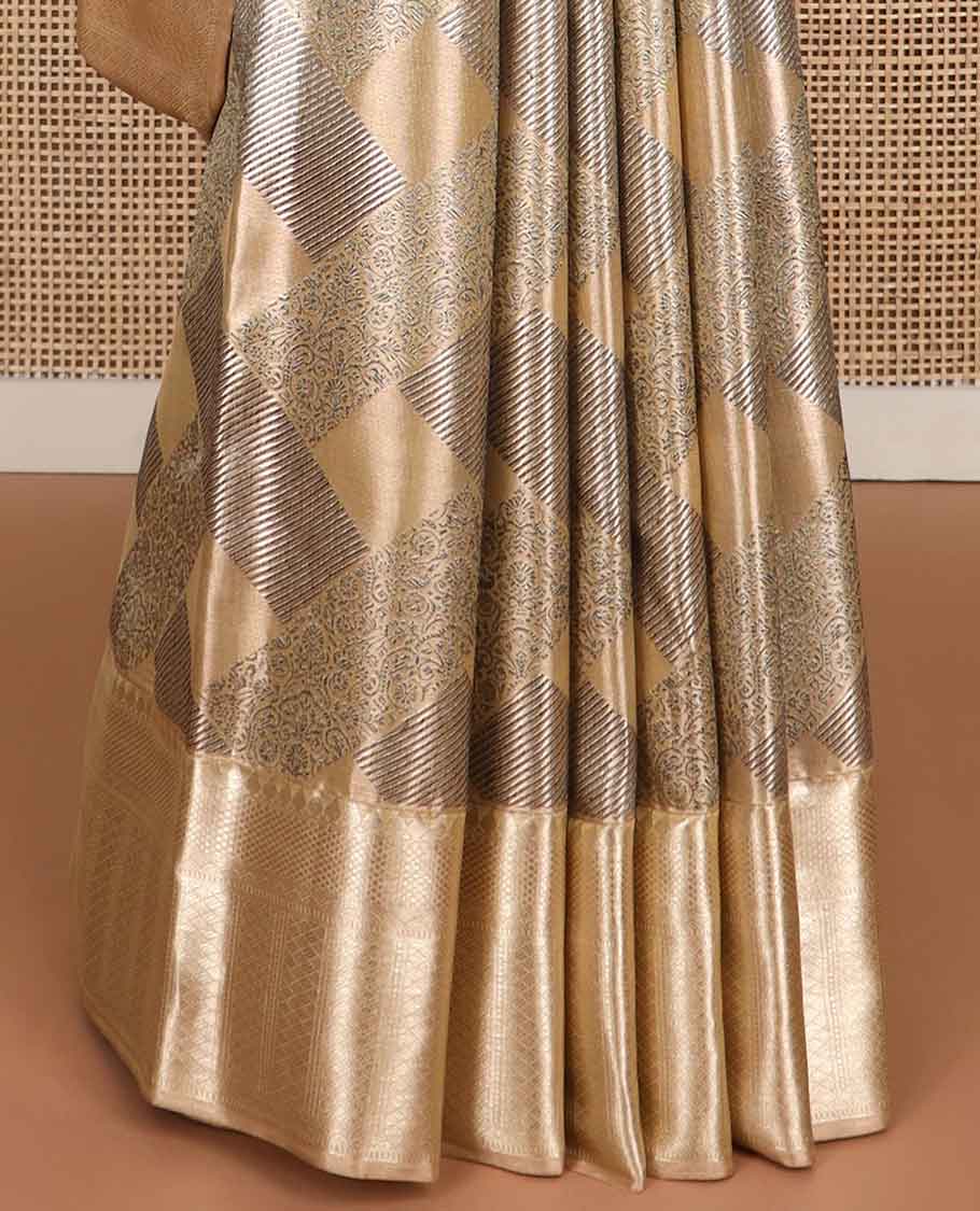 Brown floral, geometric design kancheepuram tissue silk saree contrast border of intricate zari design & argyle design pallu - Image 5