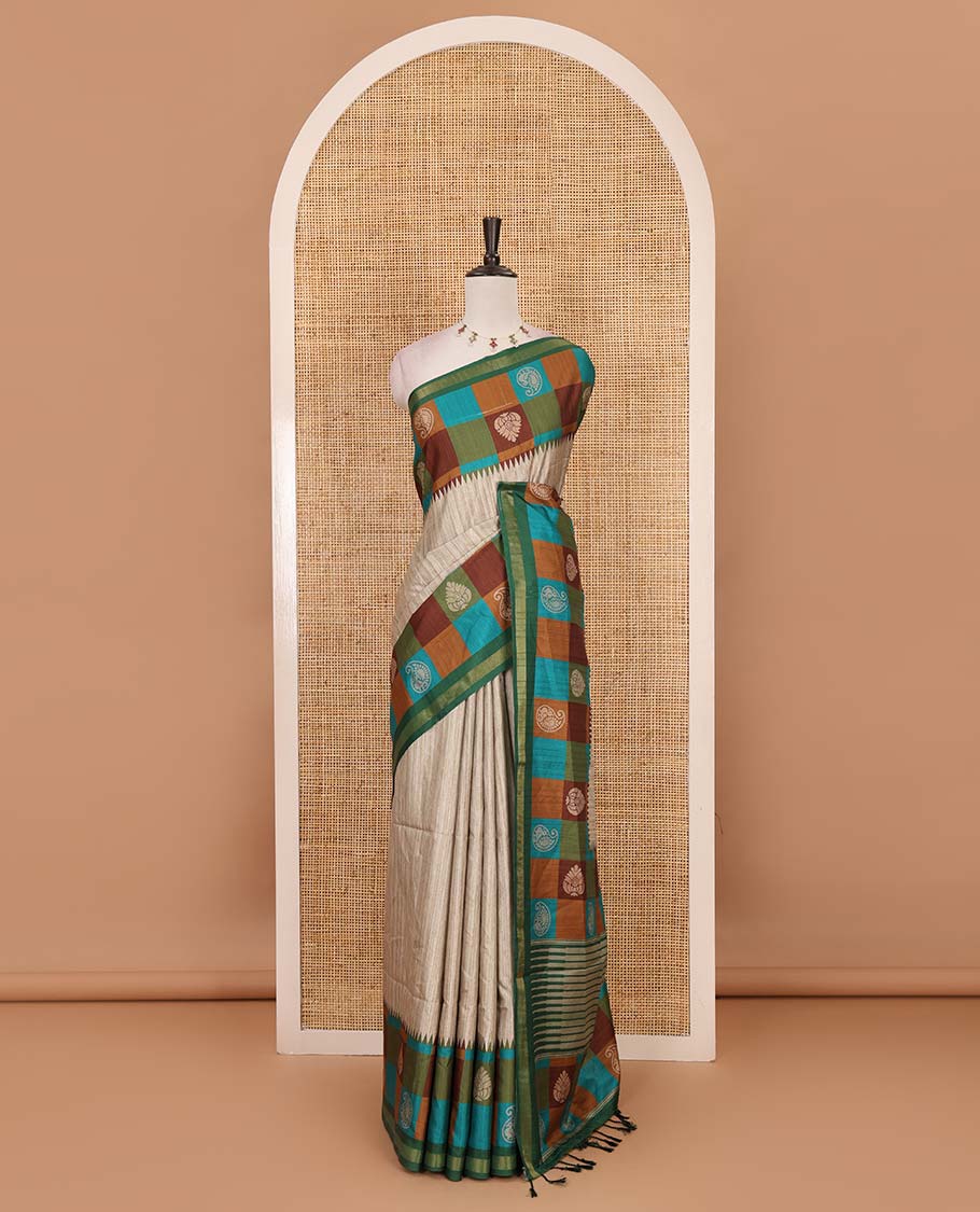 Chikku-Green plain kathan silk saree, contrast buttas enclosed multi-color checked blocks border, temple pallu, and contrast blouse of checks, and buttas - Image 2