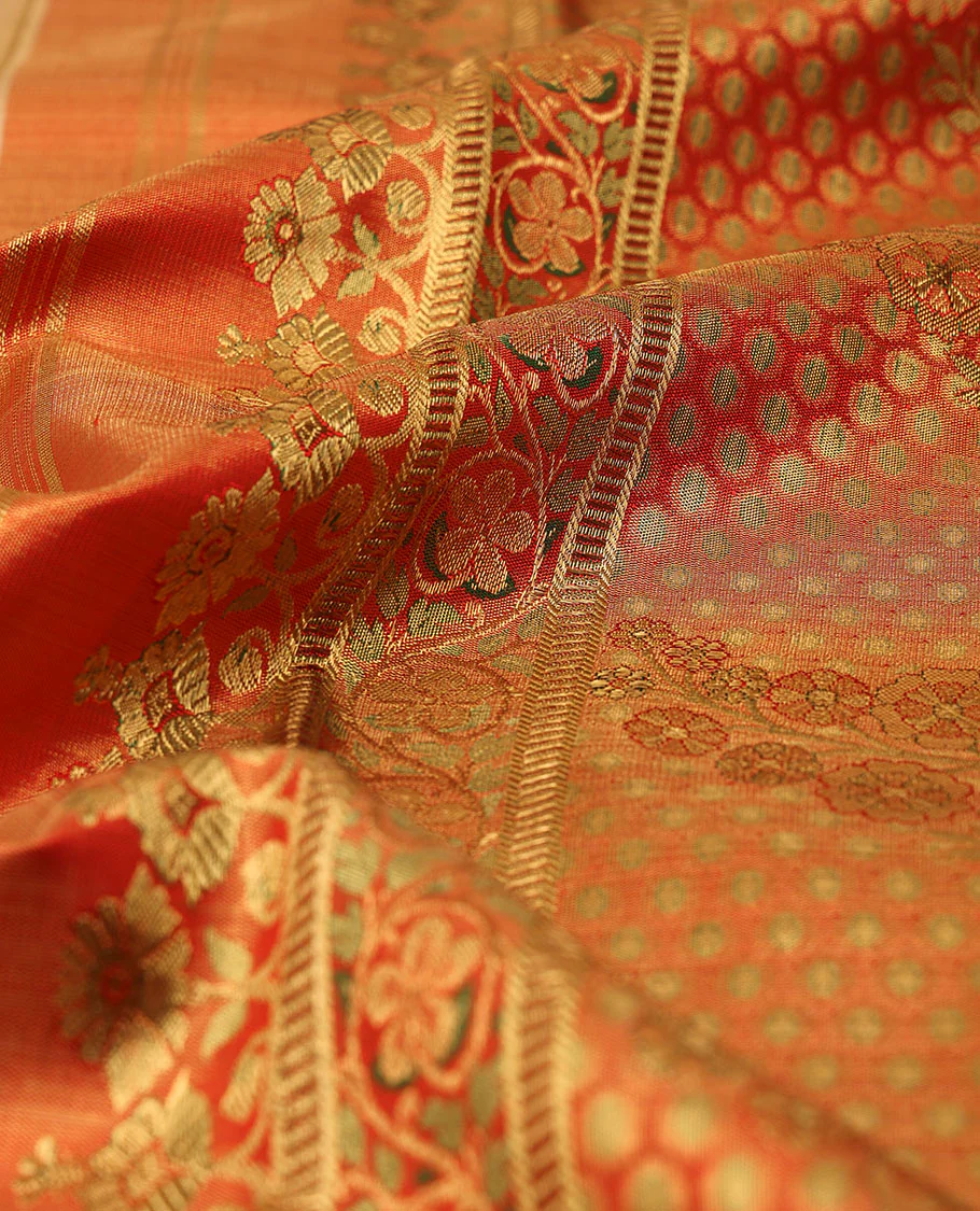 Cream-base flora-fauna Meenakari-jacquard Samudrika silk saree, contrast border of thilakam,muthu,kathir,diamond & ara madaam design & meenakari floral design pallu - Image 6