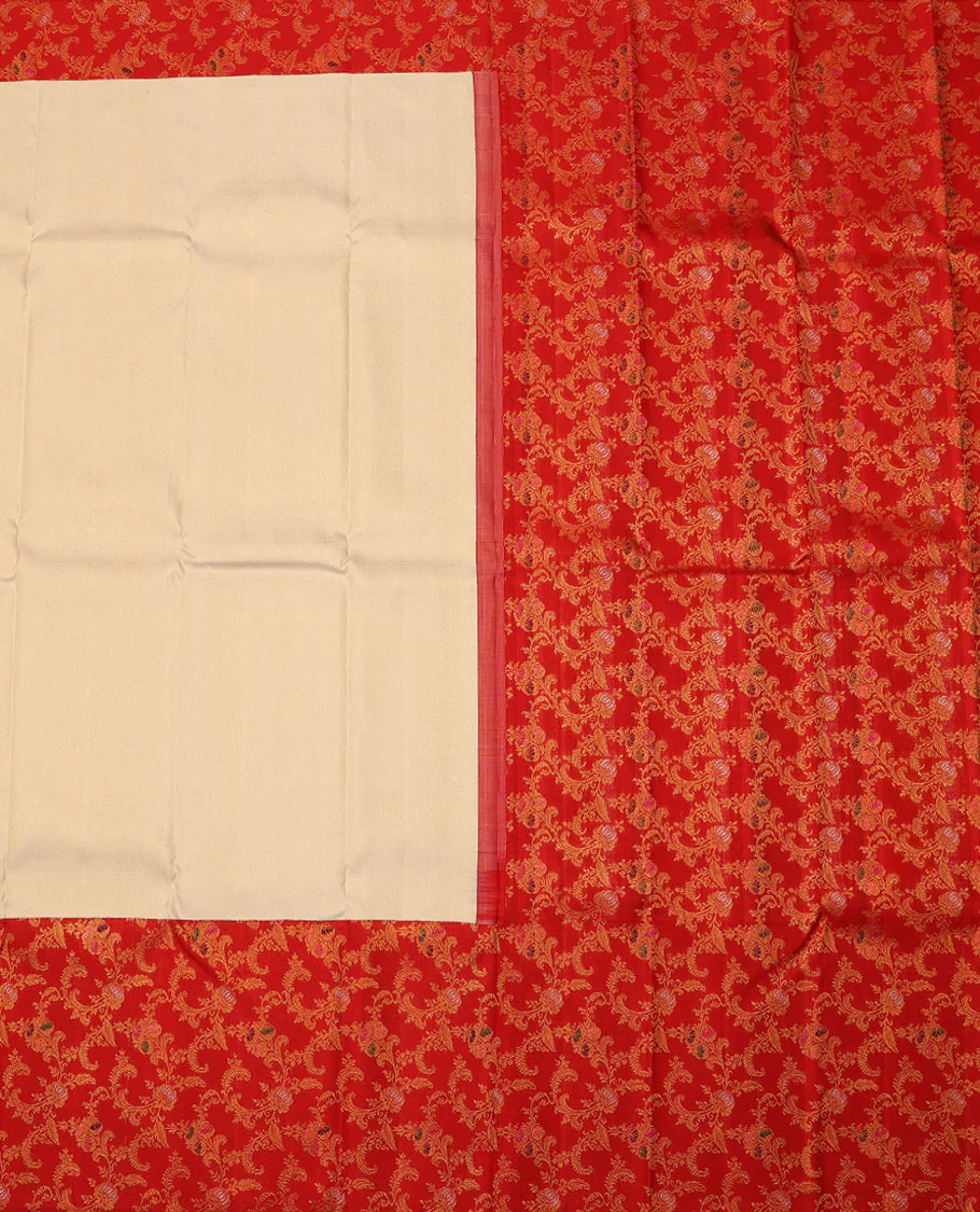 Cream embossed Samudrika silk saree, contrast red border & pallu features meenakari resham thread woven floral jaal design - Image 3
