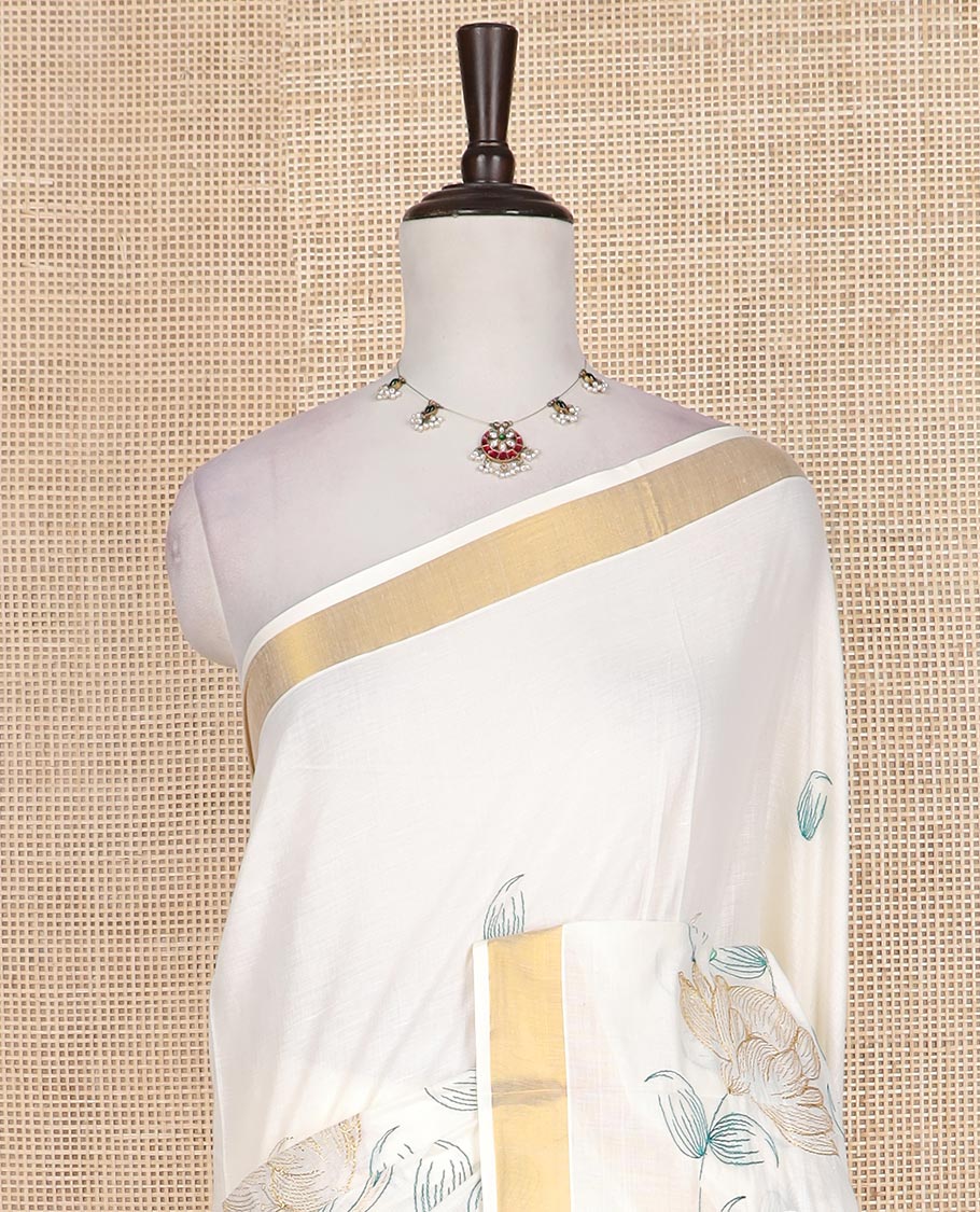 Cream floral, and paisley embroidered Kerala cotton saree, zari border, and floral, and paisley embroidered pallu - Image 3