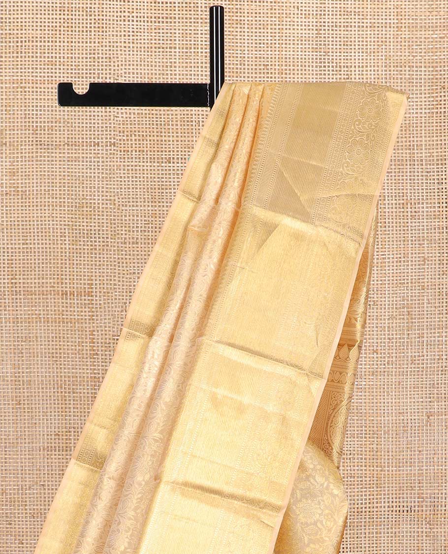 Cream floral vine design Samudrika silk saree with self border of intricate zari design border & floral design pallu - Image 4