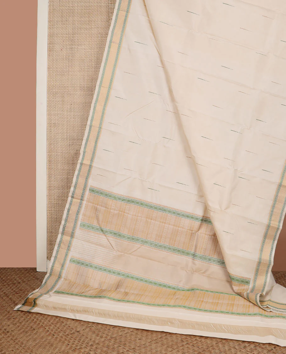 Cream malli mokku Kanchipuram silk saree, self-border of thilakam mokku, rudraksham, and mayil kann, and pallu of thilakam mokku, chakram, seppu rekku, and geometric patterns - Image 3