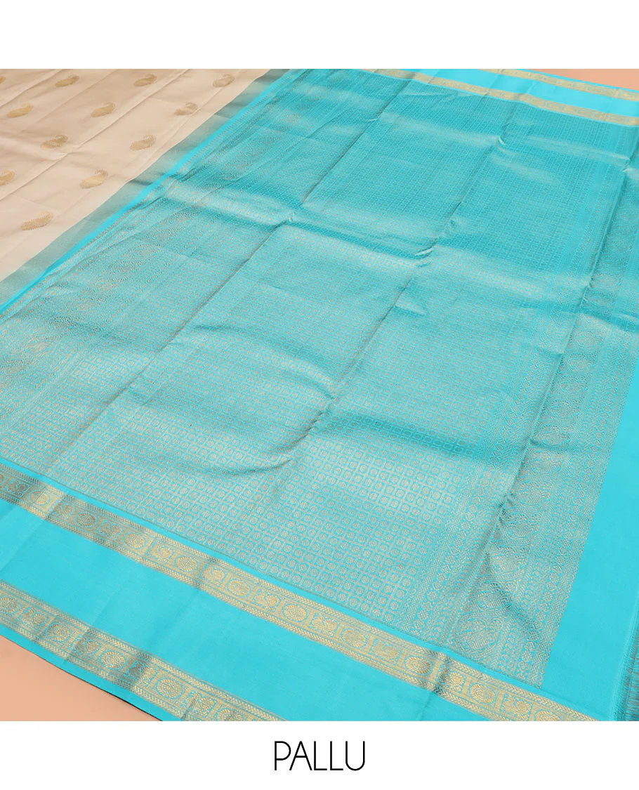 Cream manga buttas Kanchipuram silk saree, contrast rettai pettu border of kathir and annam chakram motifs, and butta enclosed checked pallu - Image 5