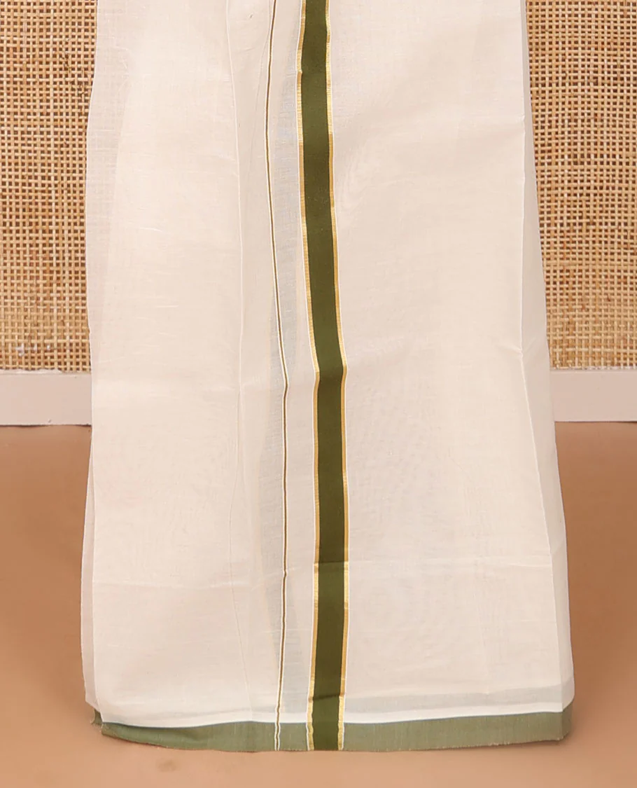 Cream plain Kerala mundu set with contrast olive green border - Image 3