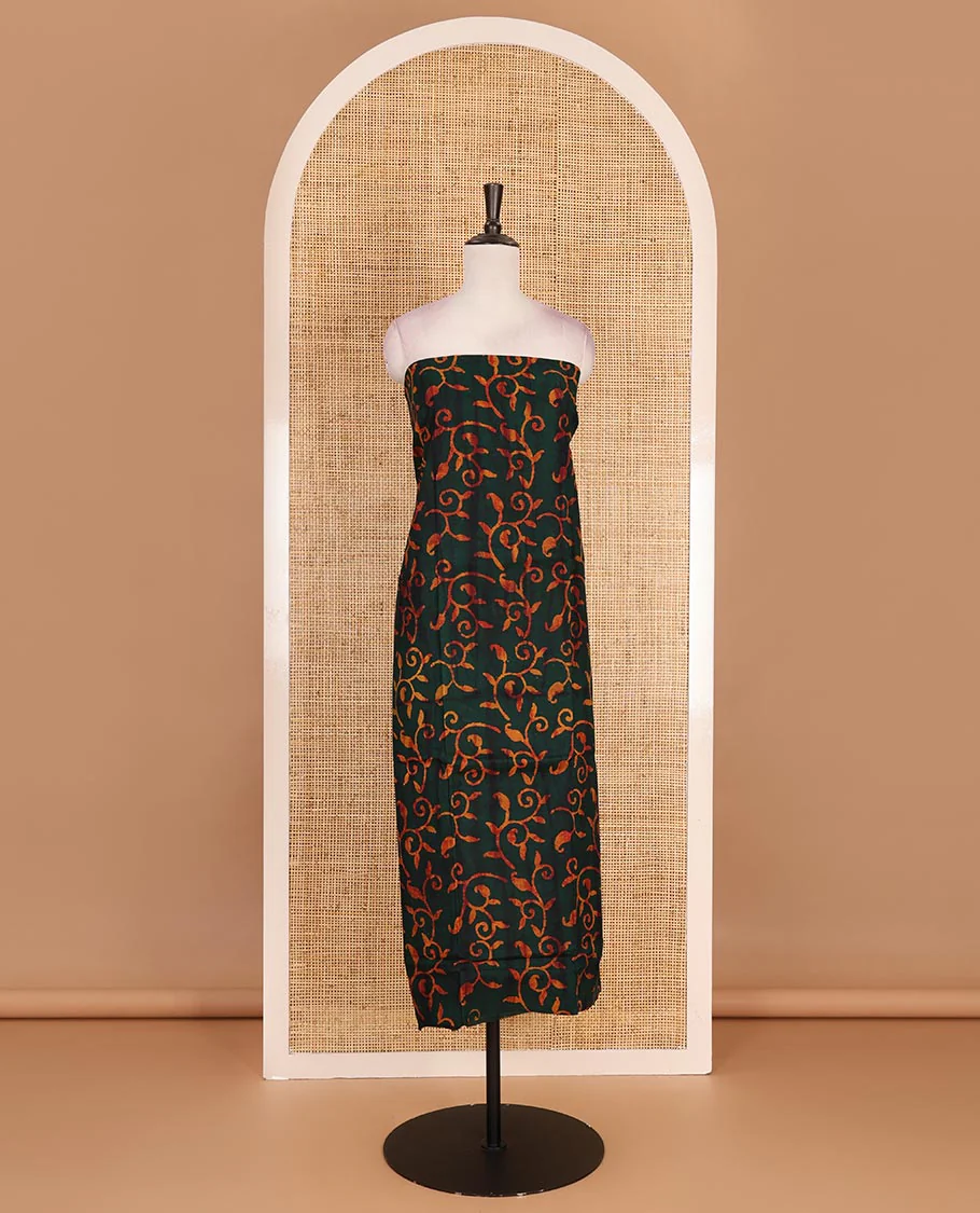 Dark green cotton material chudidar set, paisley vine batik printed top, contrast plain bottom, and dupatta of shibori and batik print - Image 4