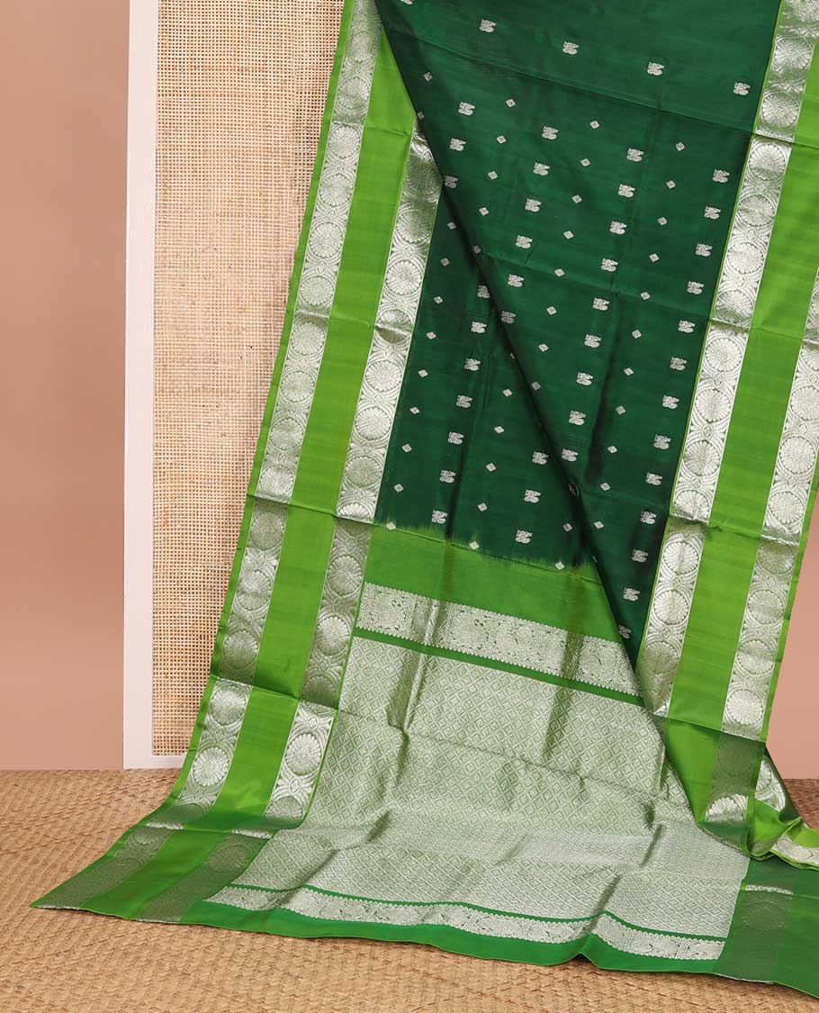 Dark green motifs venkatagiri silk saree with contrast rettai pettu zari design border & argyle design pallu - Image 3