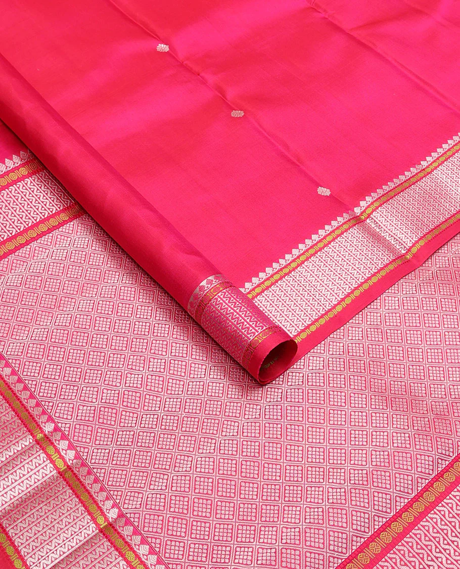 Dark pink floral buttas kancheepuram silk saree with self thread border of thilakam mokku, paun design & jaal pallu - Image 3