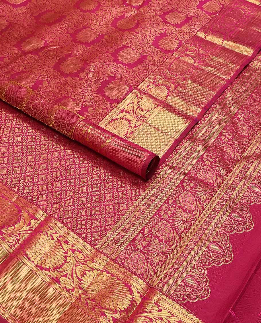 Magenta floral jacquard Samudrika silk saree with self border of thilakam mokku, kodi visiry, vanki design & argyle design pallu - Image 2