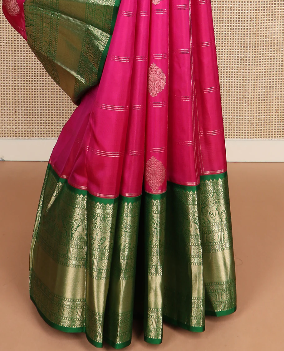 Dark pink zari buttas and checked Vasundhara silk saree, contrast border of rekku, muthu, diamond, yaanai, and chakram designs, and floral jaal pallu - Image 5