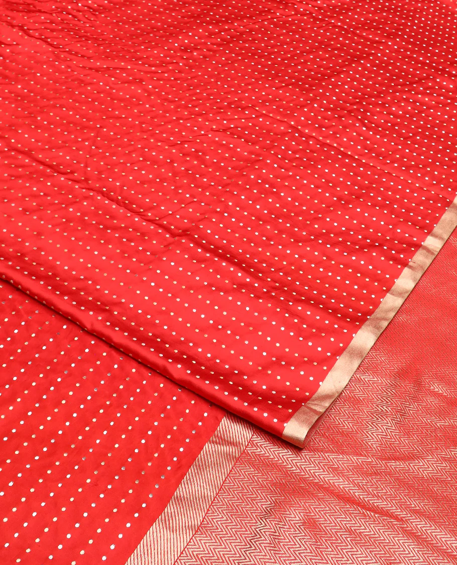 Dazzling red dobbly style dotted banarasi silk saree, piping zari border, and chevron striped pallu - Image 2