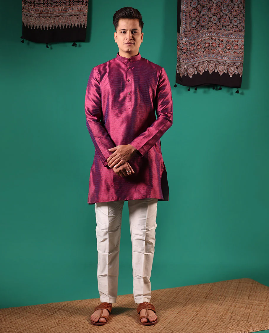 Glittering maroon unique patterns embossed full-sleeved men's kurta - Image 3