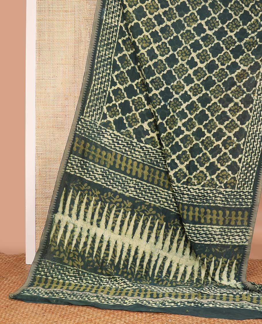 Green batik style ogee printed mul mul cotton saree, batik printed border, and pallu of geometric print - Image 2