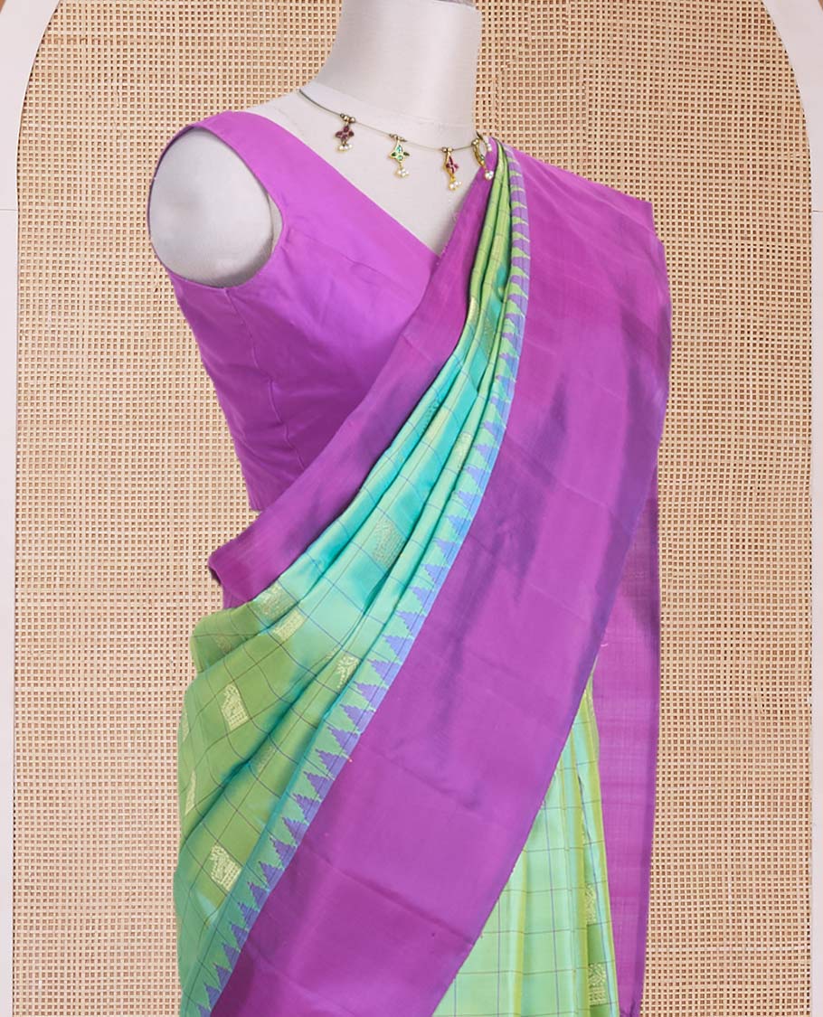 Green butta enclosed checked gadwal silk saree, contrast temple plain border & pallu steeped with horse & peacock buttas - Image 3