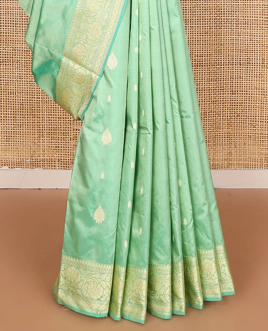 Green buttas kathan silk saree, floral creeper border, and intricately woven pallu - Image 5