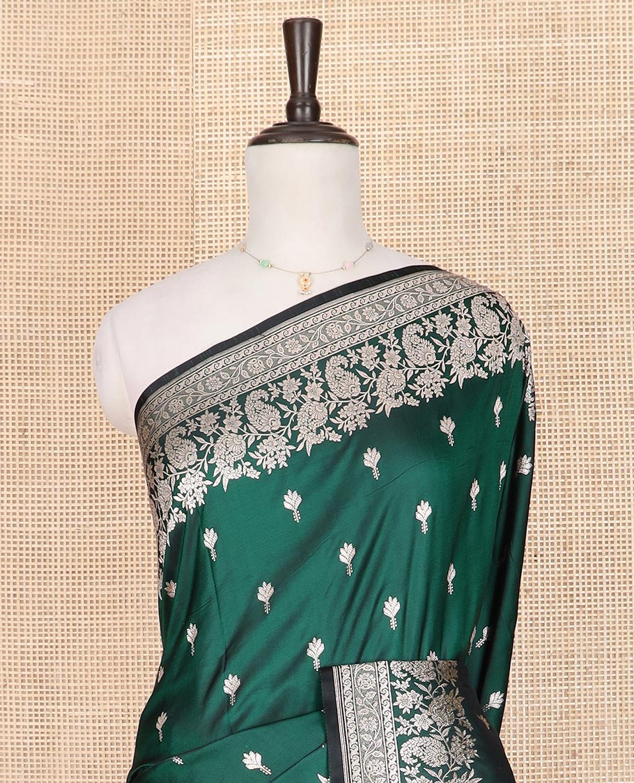 Green buttas mushru silk saree, self-border of floral-paisley creeper designs, and paisley design pallu - Image 3