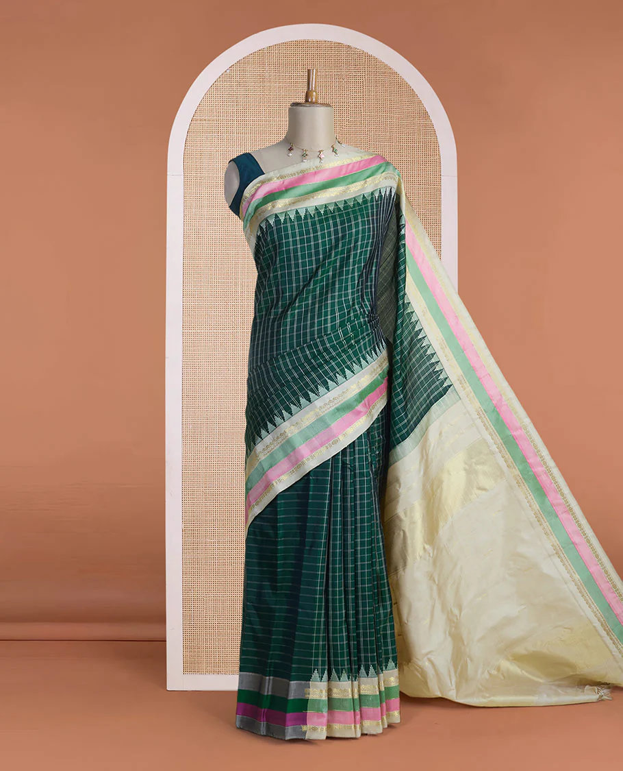 Green checked gadwal silk saree, contrast rettai pettu temple traditional zari multi-colored border & gleaming gold zari pallu - Image 2