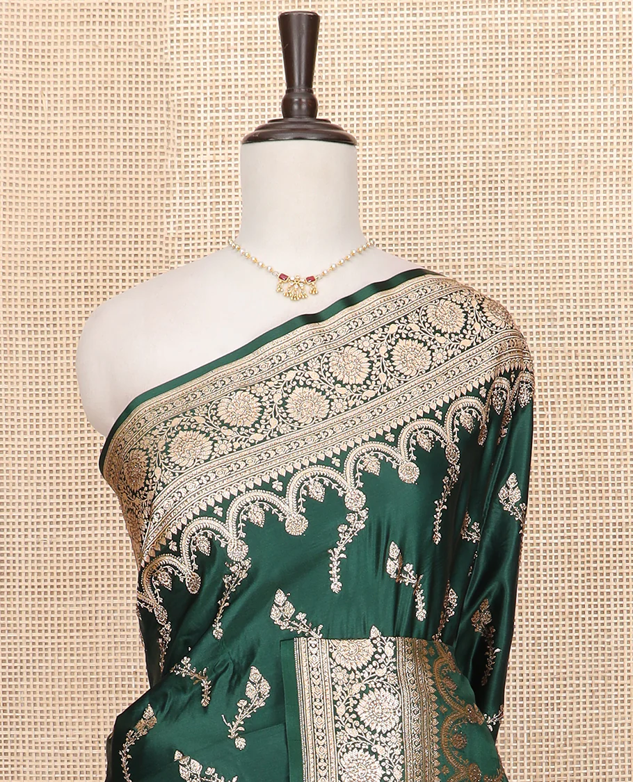 Green floral buttas banarasi silk saree, traditional zari border of floral creeper designs, and pallu of intricate designs - Image 2