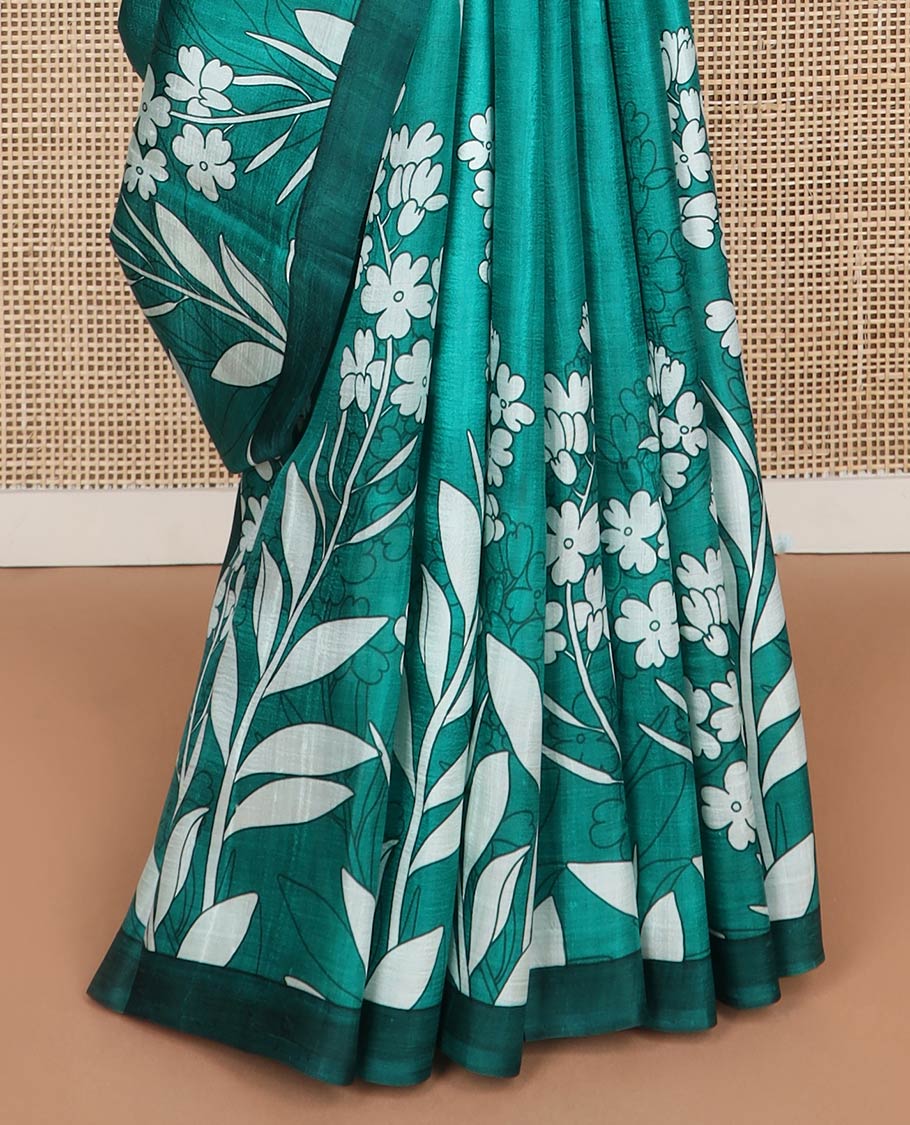 Green floral, geometric design printed silk saree with contrast border - Image 4