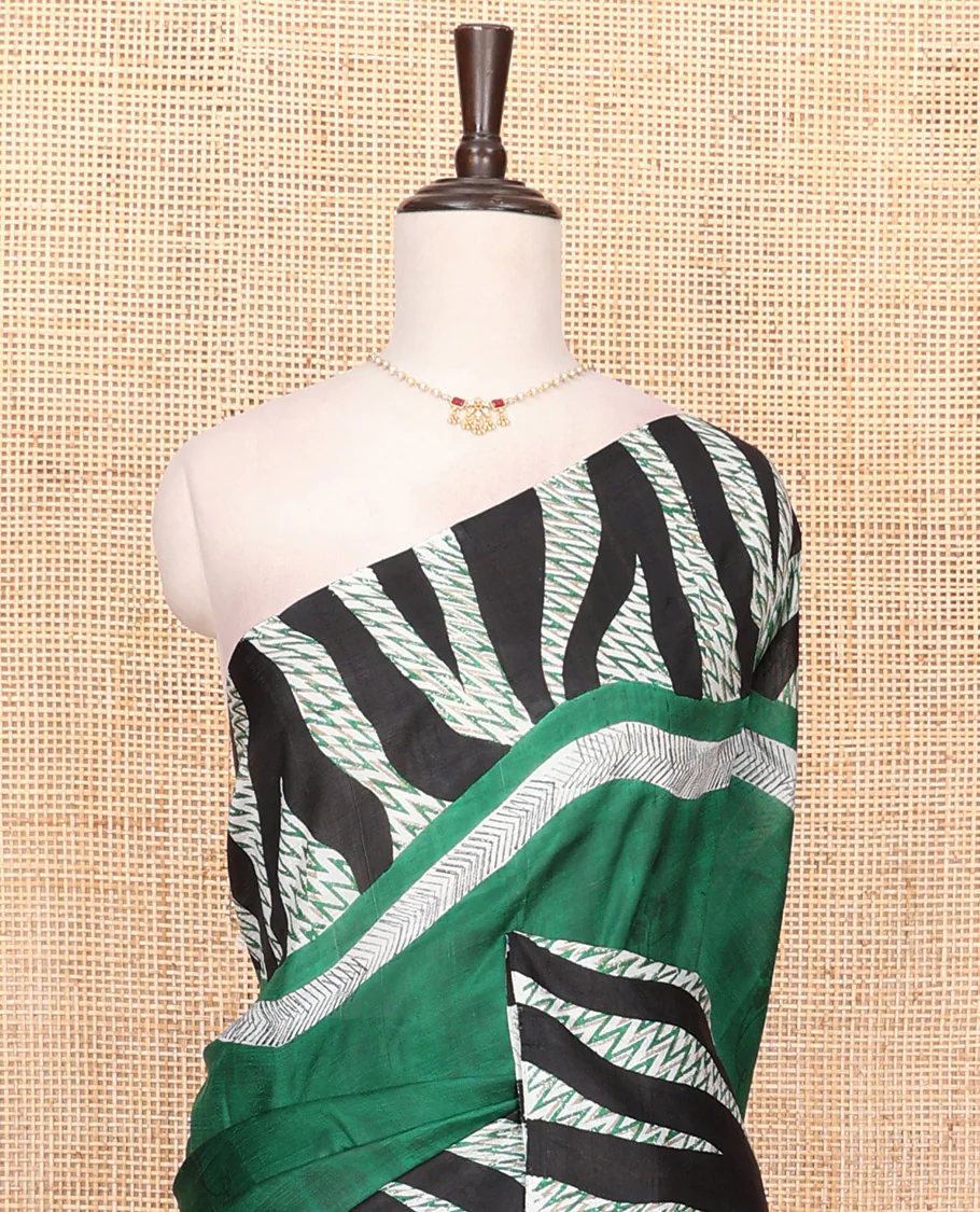 Green floral motifs printed sarees with zebra-skin texture print and chevron print - Image 2