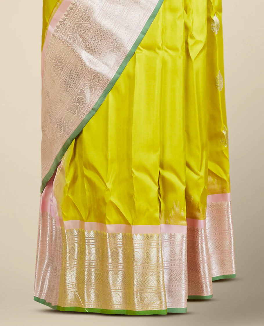 Green gadwal silksaree with zari buttas, contrast vidarbha border of traditional zari designs & pallu of jaal designs - Image 3