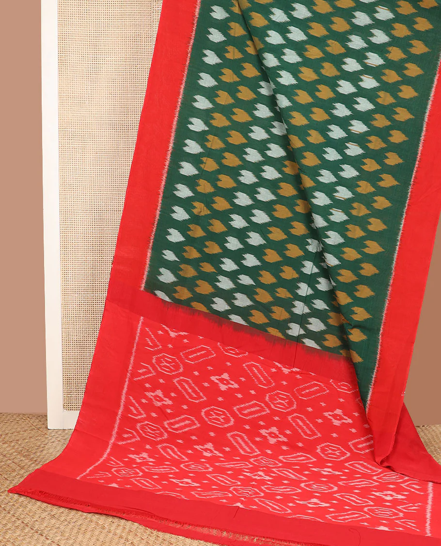 Green heart motifs Pochampally cotton saree, contrast plain border & pallu of ikkat design - Image 2