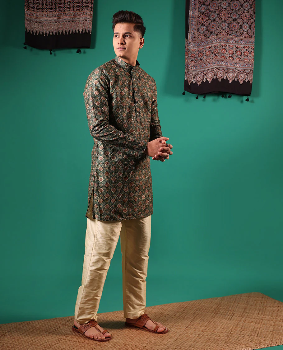 Green jaal patterns printed with sequins embroidered full-sleeved men's kurta - Image 2