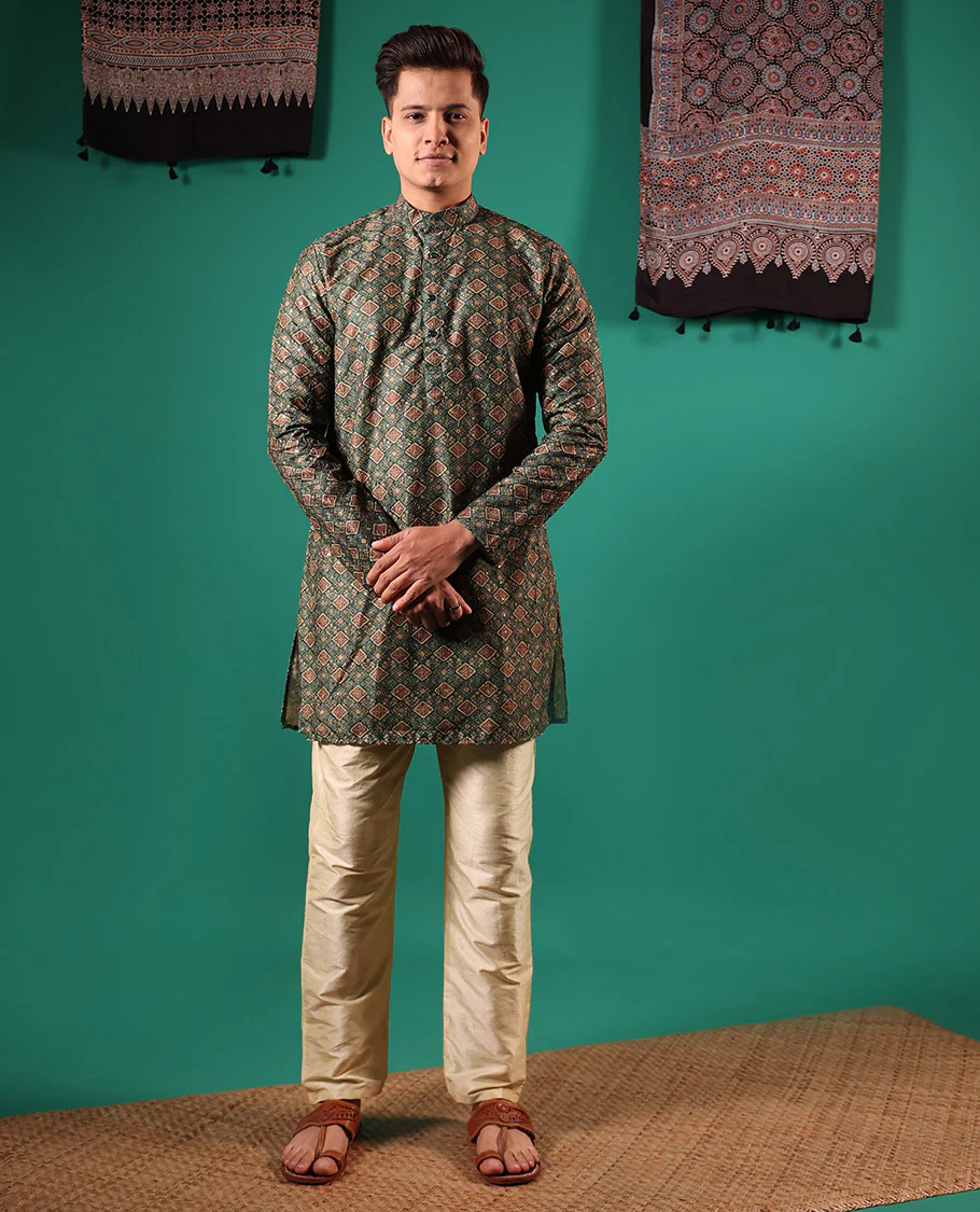 Green jaal patterns printed with sequins embroidered full-sleeved men's kurta - Image 3