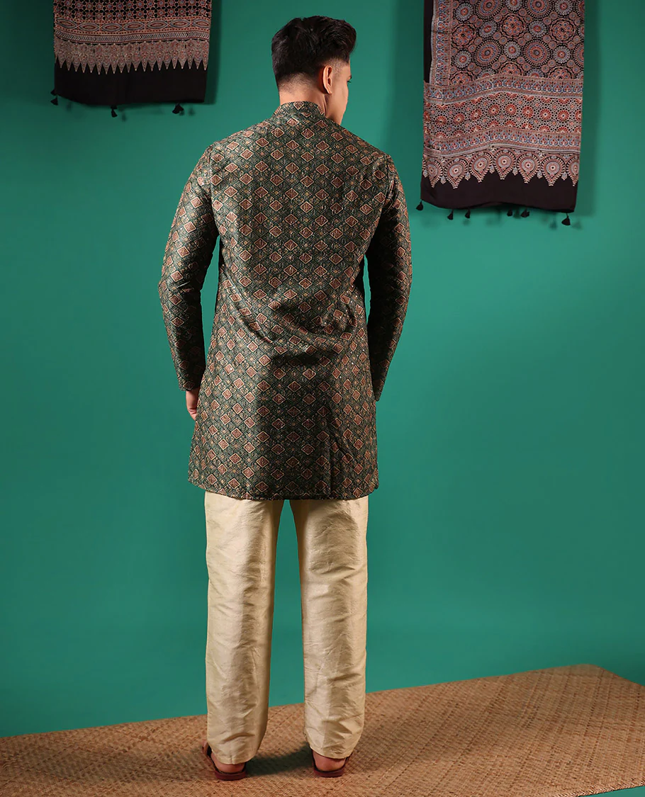 Green jaal patterns printed with sequins embroidered full-sleeved men's kurta - Image 5