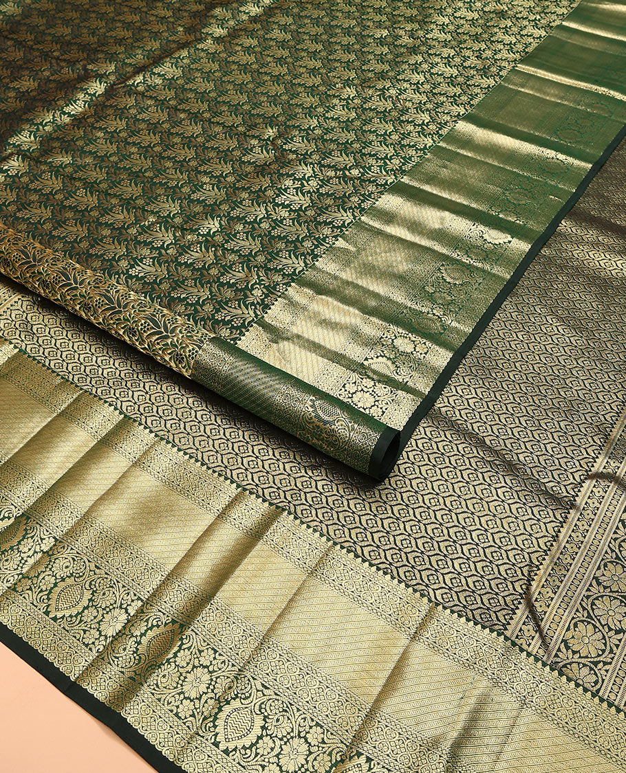 Green jacquard kanchipuram silk saree, zari border of thilakam, greek key, and kodi visiry designs, and intricate pallu - Image 2