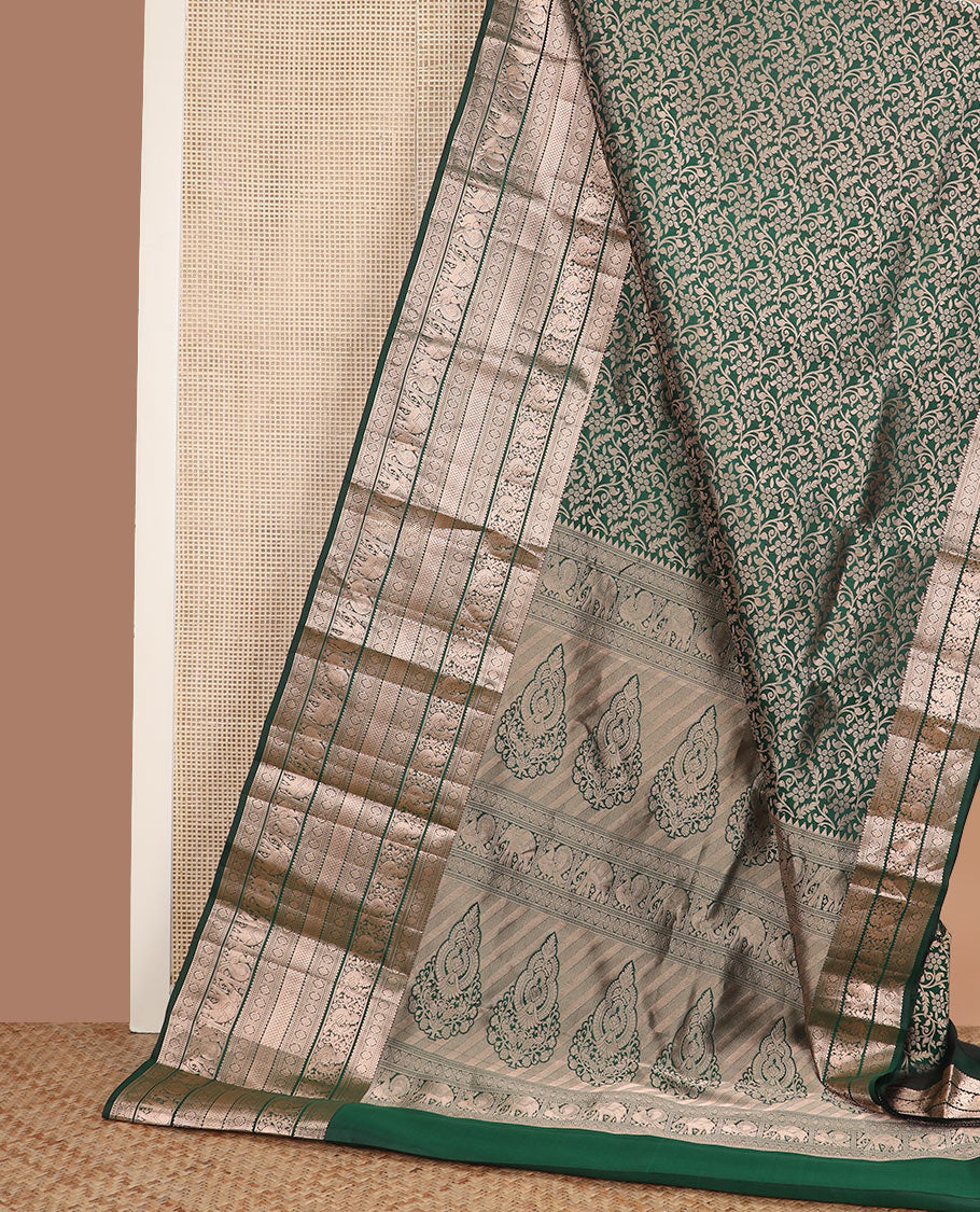 Green jacquard Kanchipuram wedding silk saree, zari border of rekku, muthu, laddu kamalam, mayil, mayil kann, and yaanai, intricate motifs zari woven pallu - Image 3