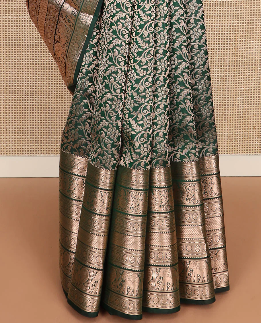 Green jacquard Kanchipuram wedding silk saree, zari border of rekku, muthu, laddu kamalam, mayil, mayil kann, and yaanai, intricate motifs zari woven pallu - Image 5