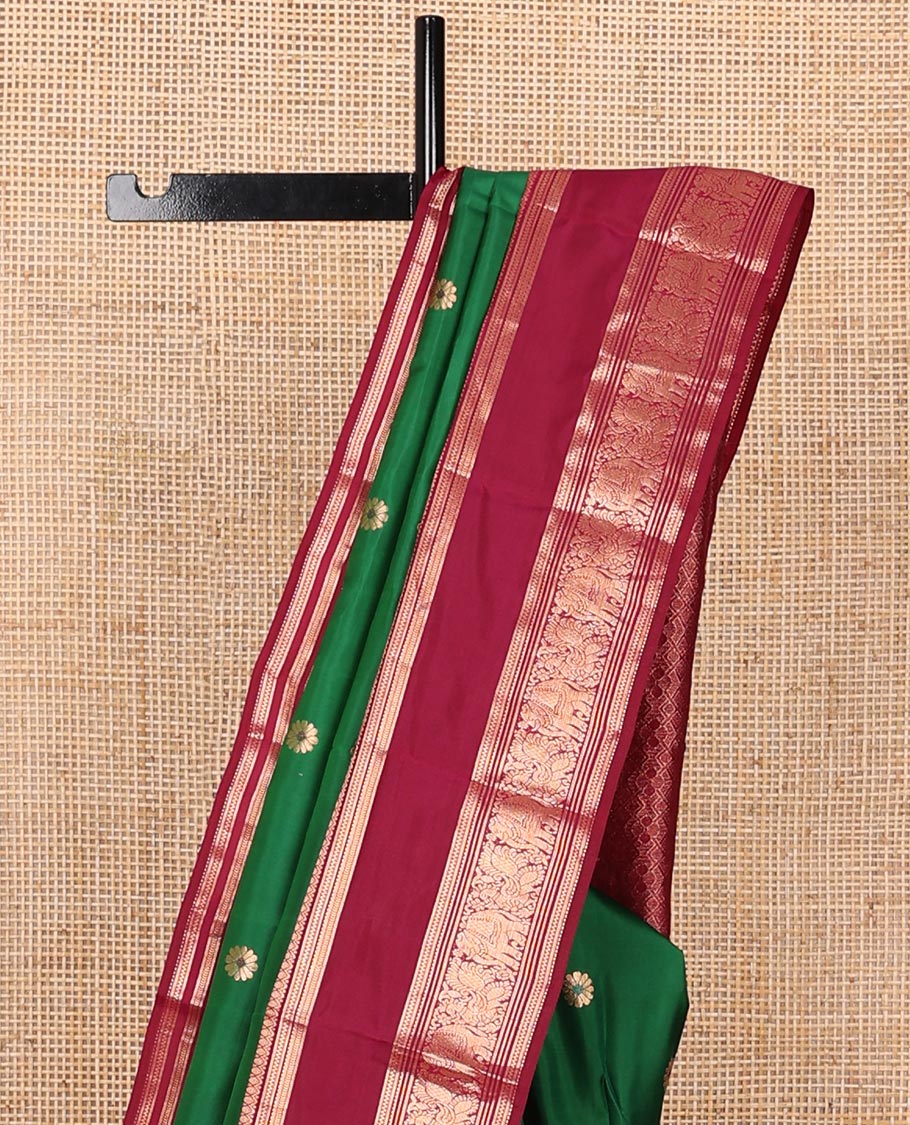 Green kamalam meena buttas Vasundhara silk saree, contrast rettai pettu border of thilakam,neli,mayil kann & puli nagam & intricate pallu - Image 4