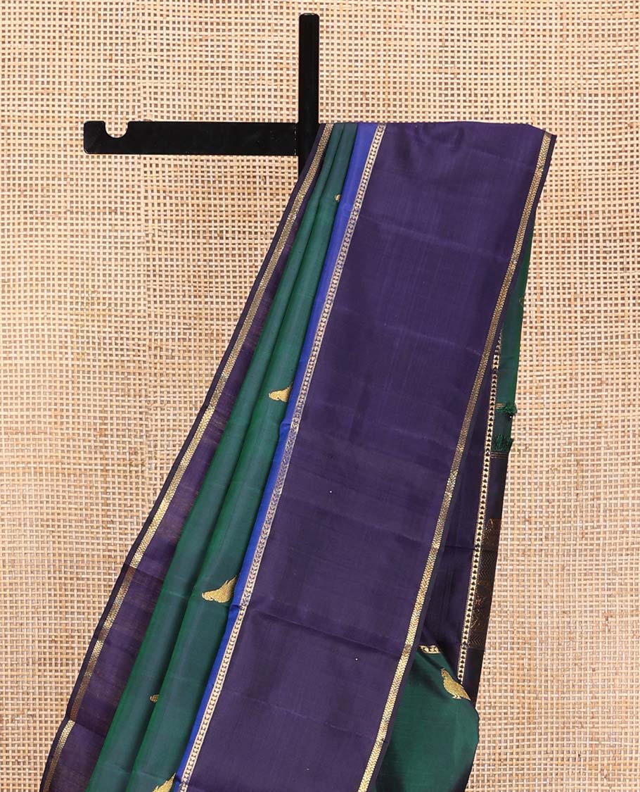 Green kili buttas Kanchipuram silk saree, contrast border of lavangam, muthu, neli, ara bogudi, and kathir stripes, and kathir design pallu - Image 4