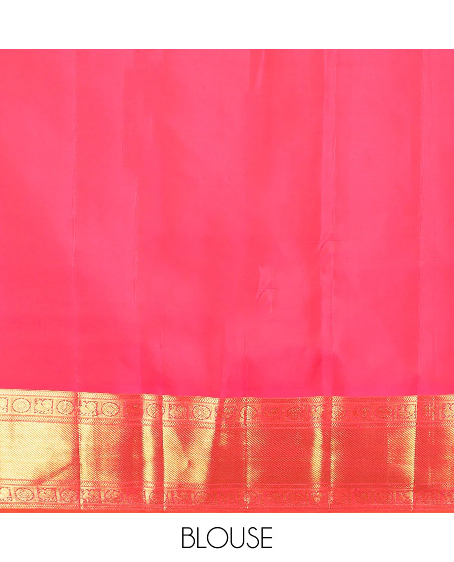 Green manga buttas Kanchipuram silk saree, contrast border of kathir, banaras, mayil, and chakram designs, and intricate pallu - Image 6