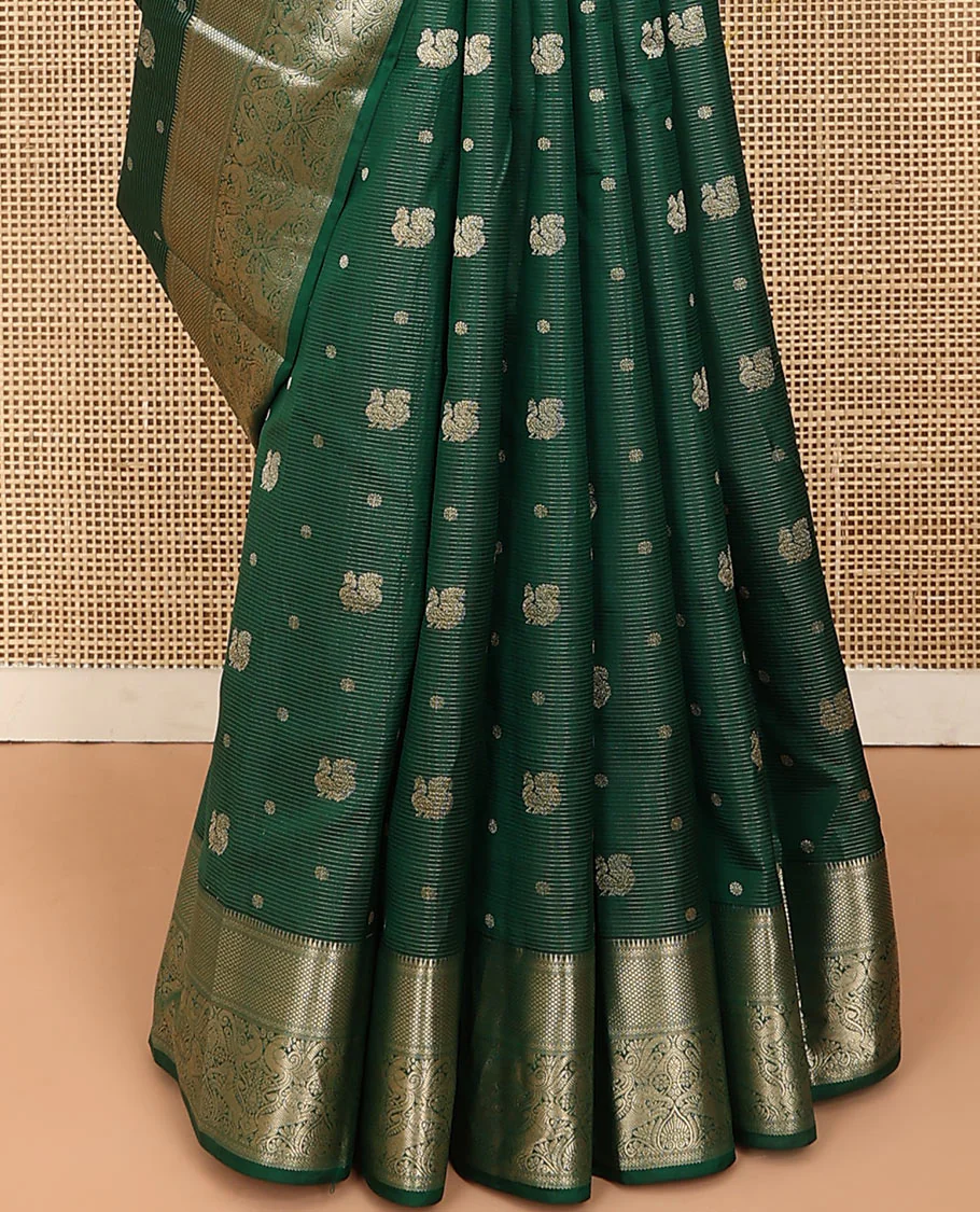 Green mayil and chakra buttas Vasundhara silk saree, zari border of rekku, rettai neli, mayil kann, yaali and mayil designs, and jaal pallu - Image 4