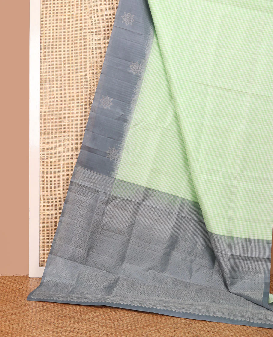 Green micro-checked Mayuri soft silk saree, contrast kolam butta border & pallu of jaal design - Image 3