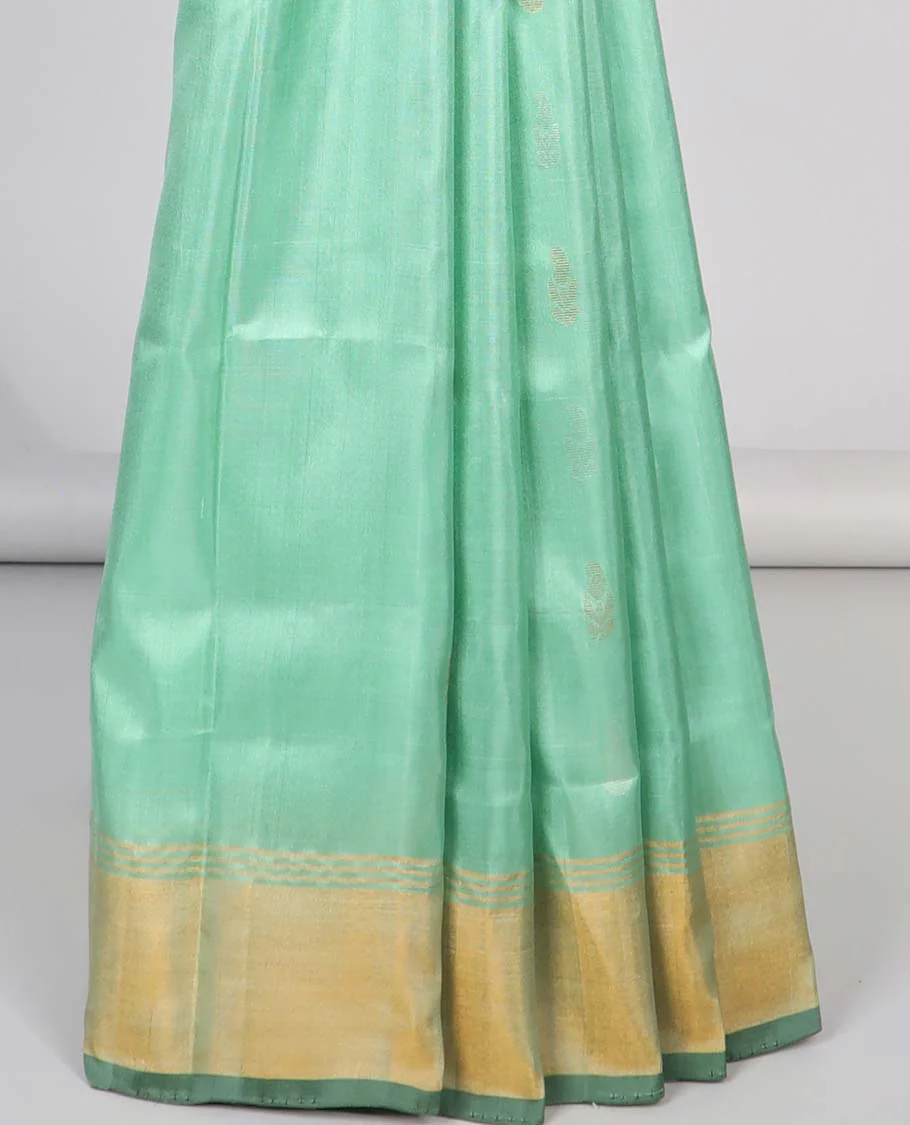 Green motifs uppada silk saree with contrast zari border & intricate floral zari design pallu - Image 4