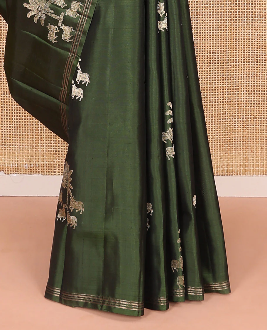 Green pichwai cow motifs Mayuri soft silk saree, zari piping border, and pallu of geometric designs - Image 4