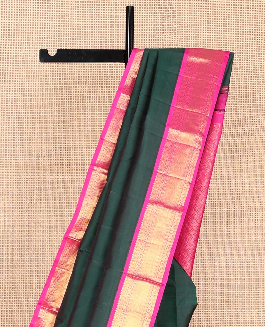 Green plain Kanchipuram korvai silk saree, contrast neer korvai border of thilakam mokku, banaras, muthu, and laddu kamalam, and jaal pallu - Image 4