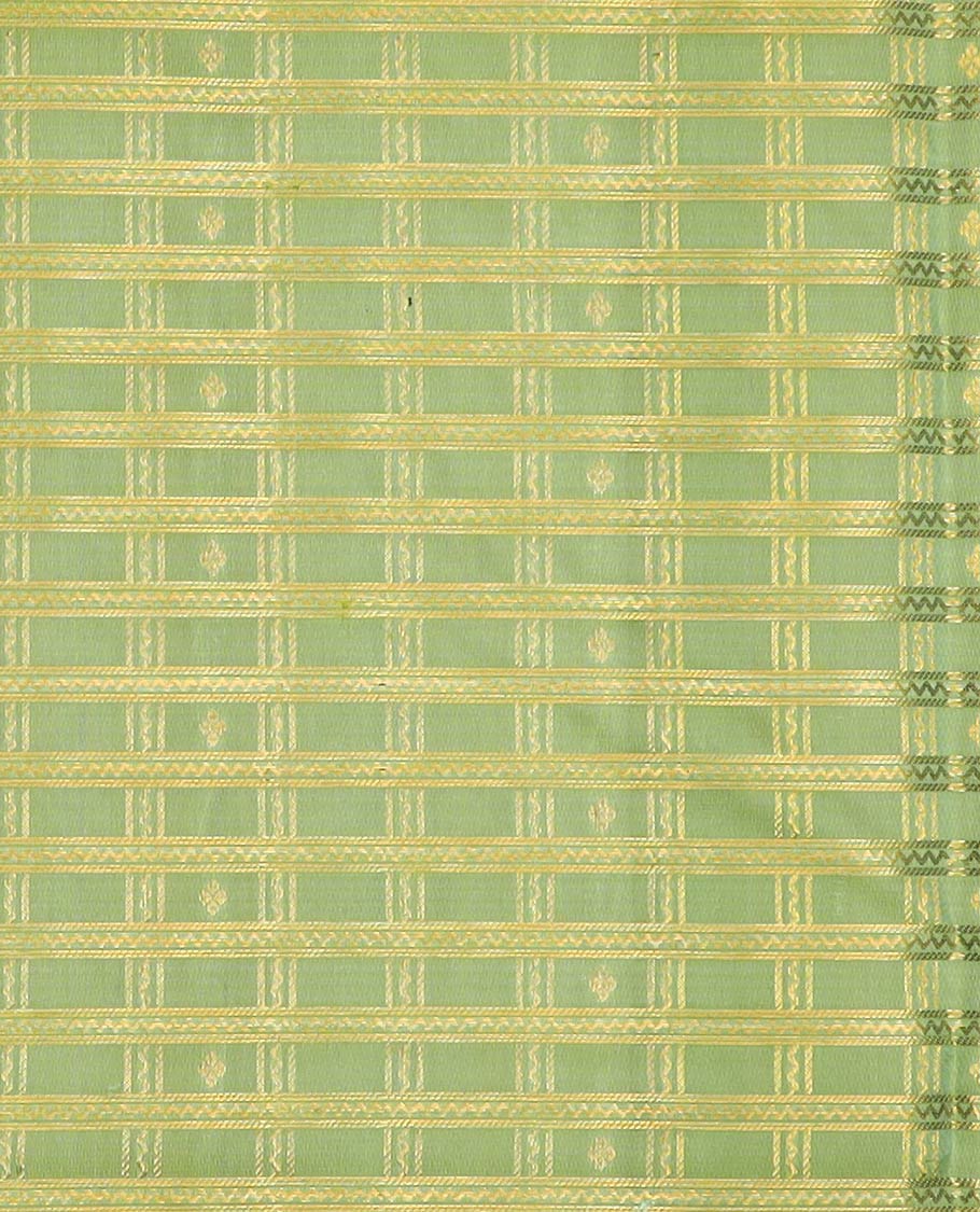 Green pure-silk half-saree, zari buttas and checked skirt, contrast kuyil kann and kodi manga border, zari design blouse, and a intricate zari woven dhavani - Image 4