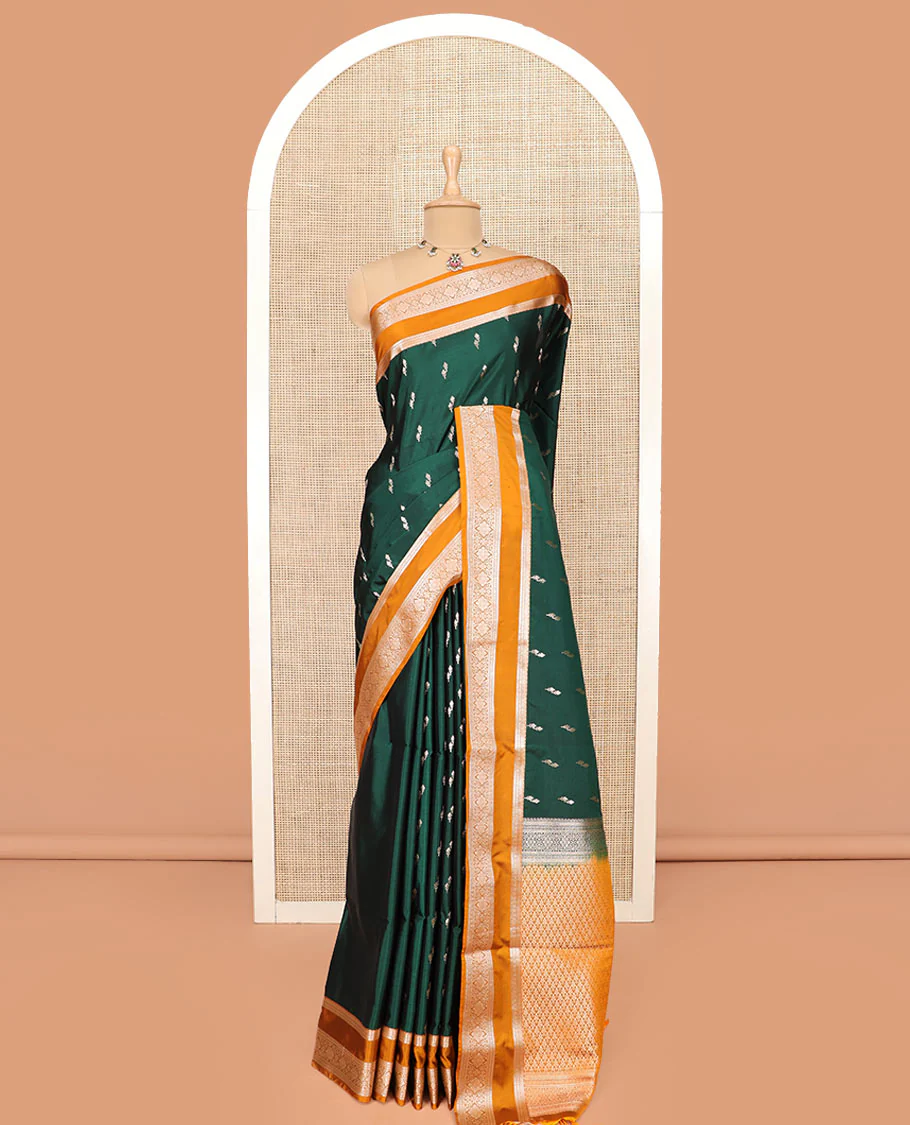 Green Semi-Soft Silk Saree Adorned with Floral Bud Motifs Woven Across Its Body, Complemented by a Contrast Rettai Pettu Traditional Zari Border, Grandly Woven Pallu of Jaal Designs, and Paired with a Contrast Blouse - Image 3