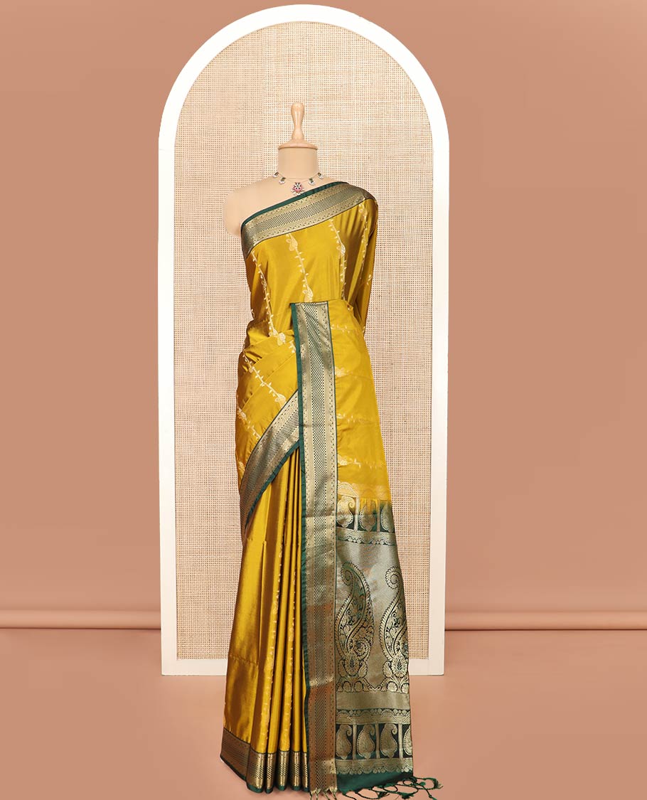 Green Semi-Soft Silk Saree Enlivened with Paisley Design Woven All Over Its Body, Complemented by a Contrast Traditional Zari Design Border, Pallu Highlighted with Paisley Designs, and Paired with a Contrast Blouse - Image 3