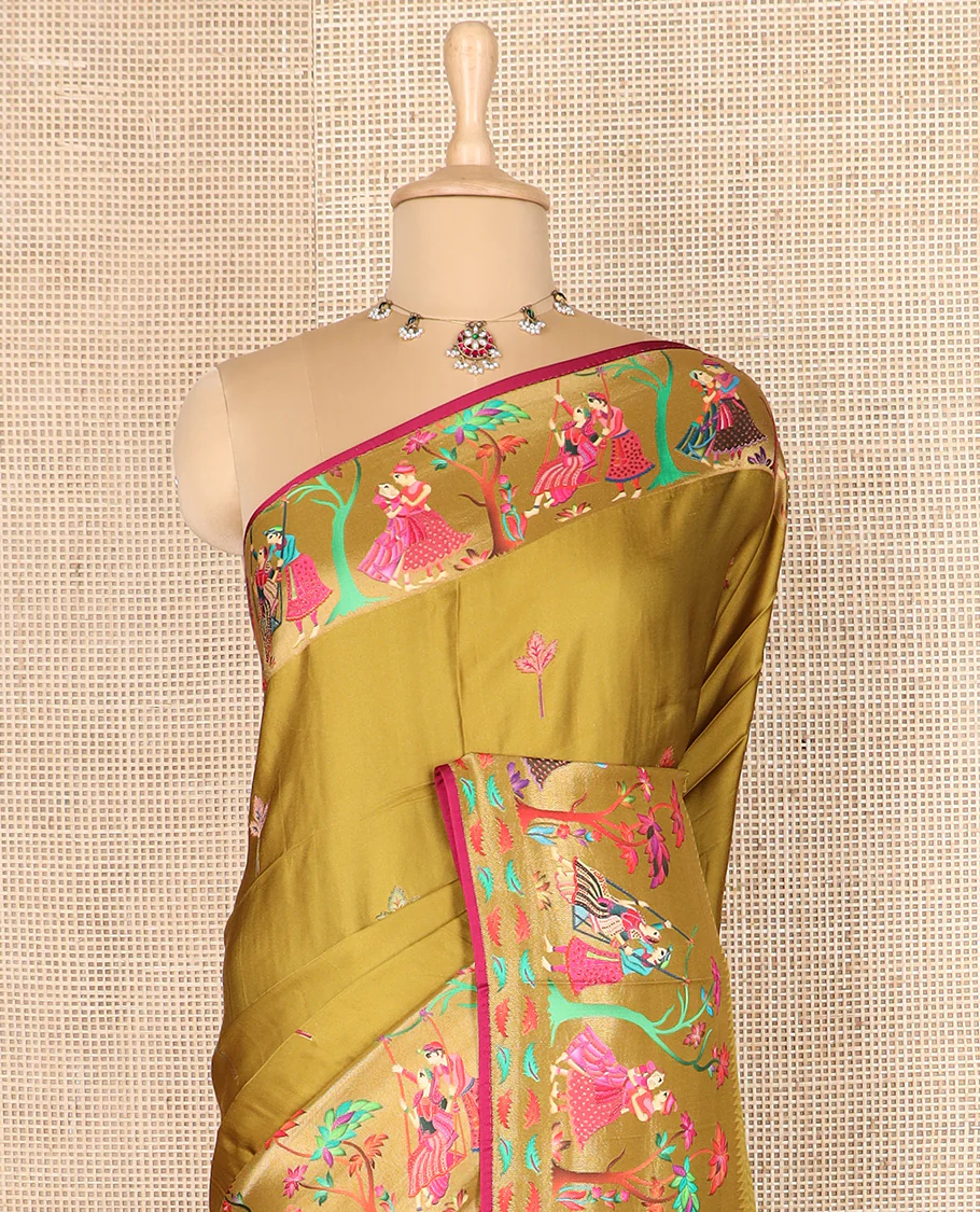 Green unique motifs printed dola silk saree, gleaming zari border, and pallu of Mughal-style man and women motifs - Image 3