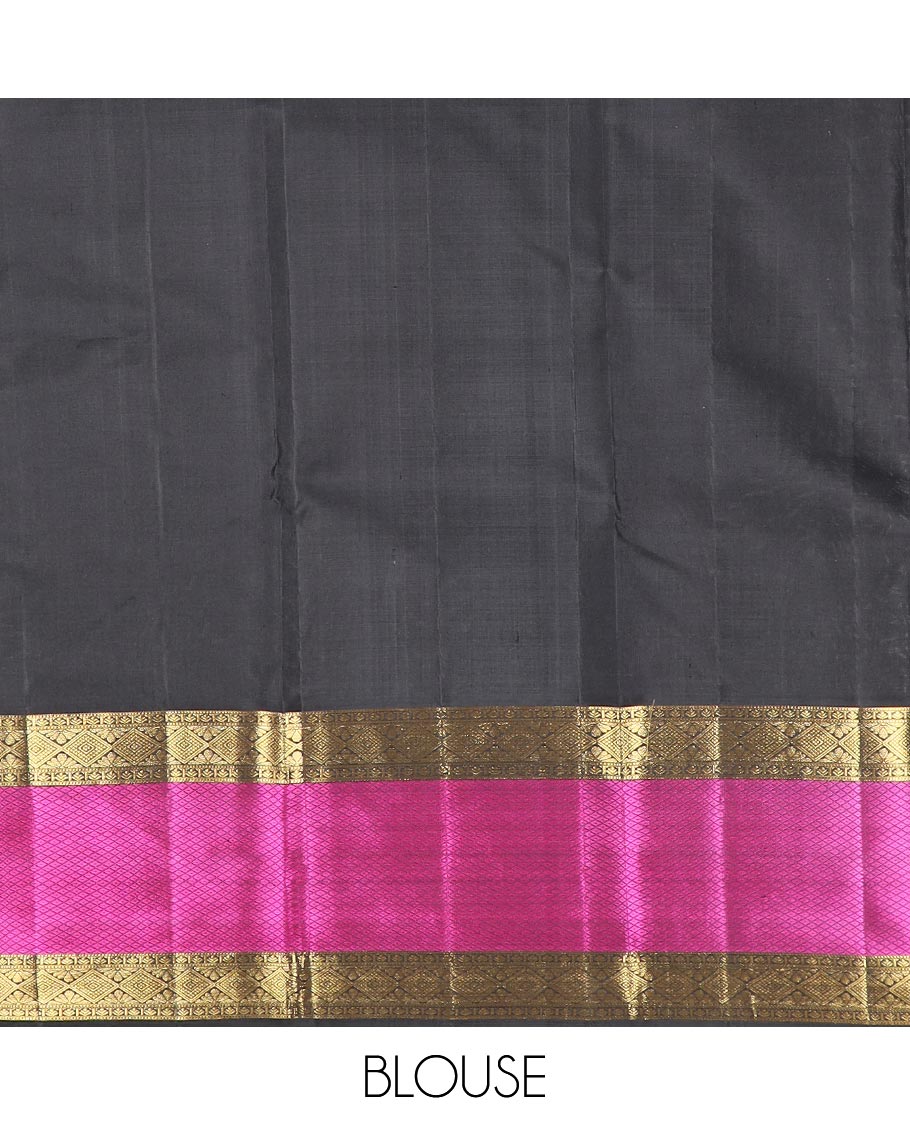 Green zari buttas Kanchipuram silk saree, contrast border of diamond, and mayil kann designs, and intricate pallu - Image 6