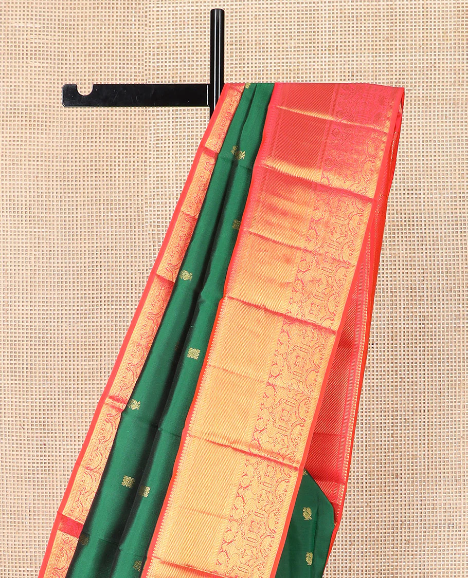 Green zari buttas Kanchipuram silk saree, contrast border of thilakam mokku, banaras, muthu, and mayil designs, and pallu of neli designs - Image 3