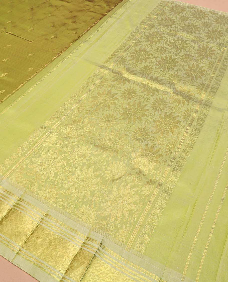 Green zari buttas Kanchipuram silk saree, contrast one-sided border of paneer sombu, banaras, and jaal designs, and floral design pallu - Image 5