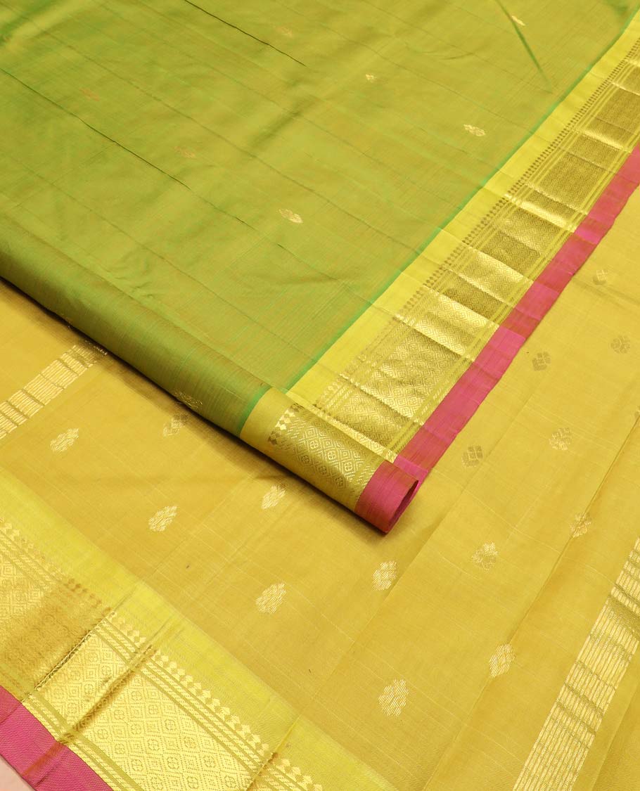 Green zari buttas Kanchipuram silk saree, contrast one-sided border of paneer sombu, banaras, and jaal designs, and zari design pallu - Image 2